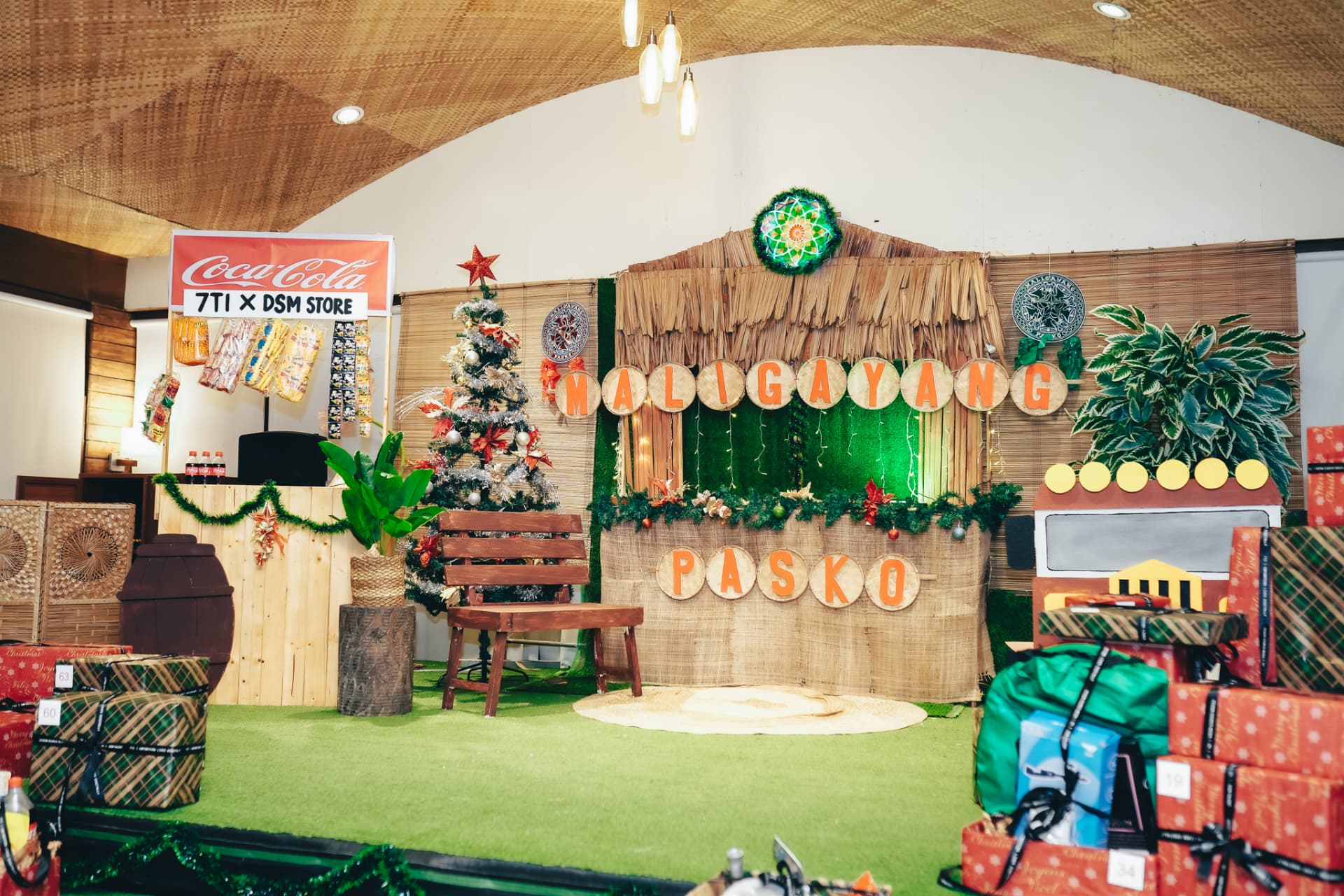 Maligayang Pasko stage with Christmas tree and gifts